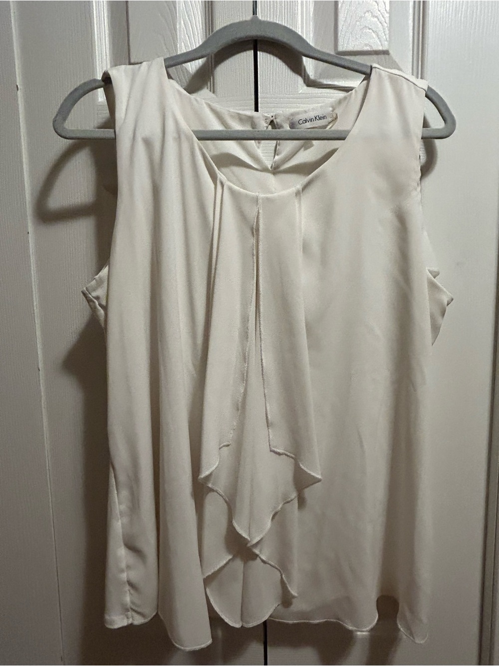 Calvin Klein Women's Cream Sleeveless Ruffle Front Blouse